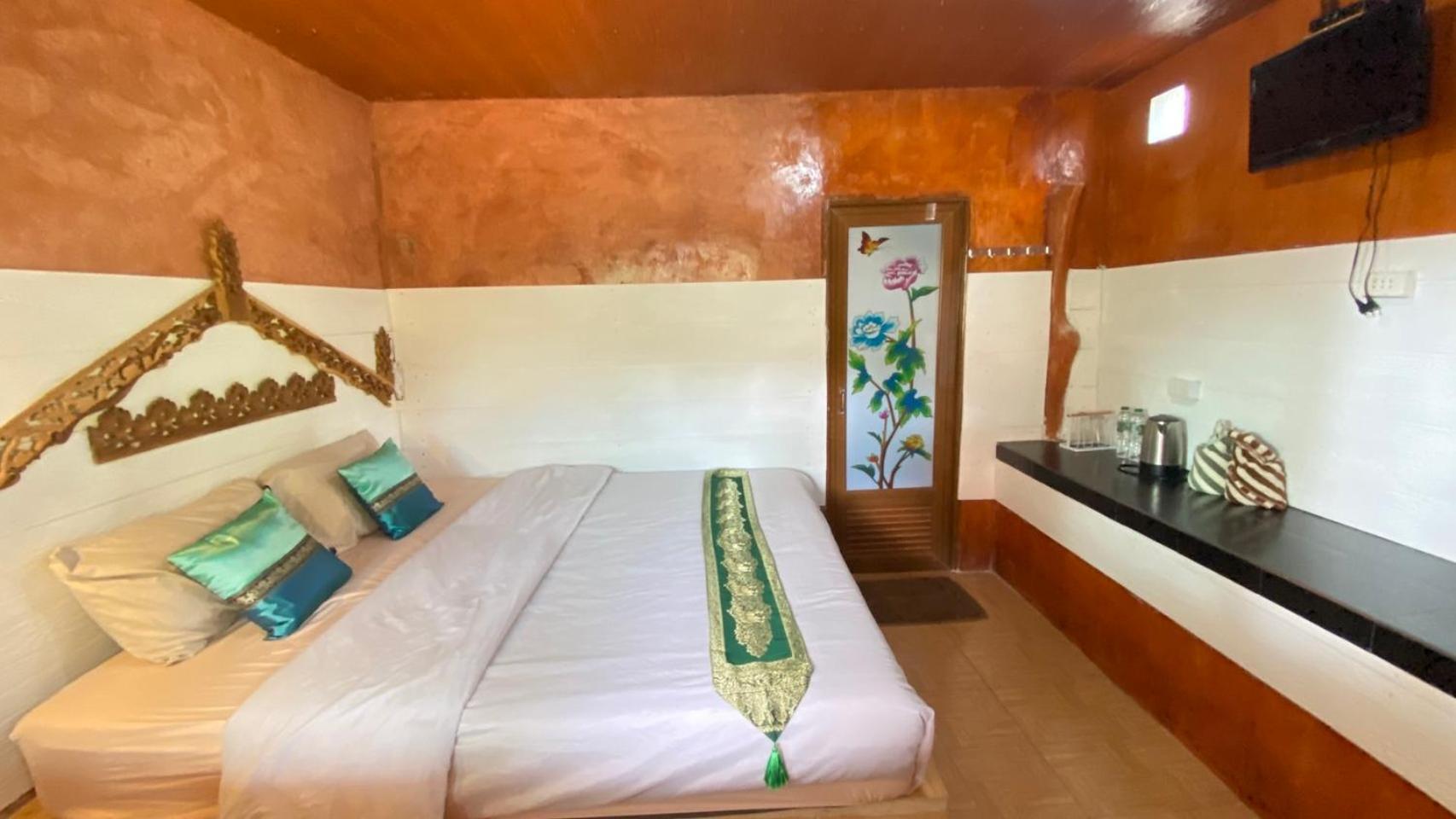 Lung Soi Nguen Homstay Pang Oung Pang Ung エクステリア 写真
